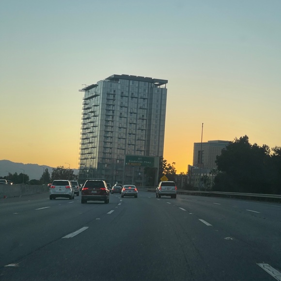 ONE OF A KIND & RARE TIKTOK Recycled Sling Bag ✨BRAND NEW NWT ✨Color: Gray - Picture 7 of 11